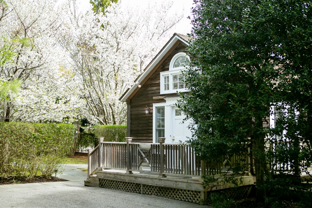 EHP Resort & Marina | restaurant | 295 Three Mile Harbor Hog Creek Rd, East Hampton, NY 11937, USA | 6313249191 OR +1 631-324-9191