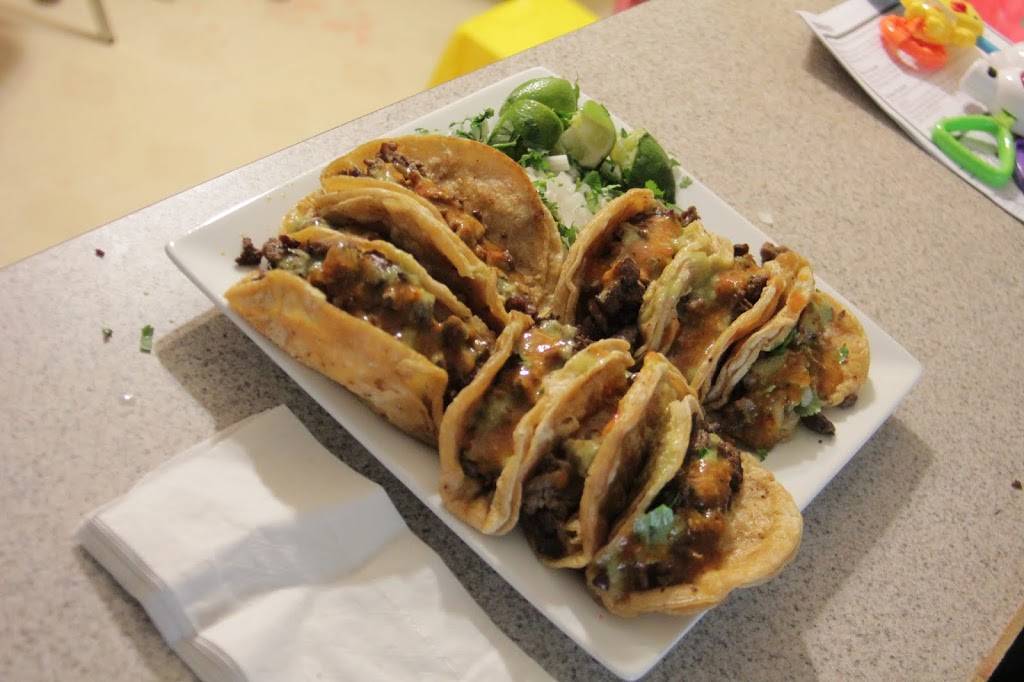 Menudos La China | restaurant | 100 N 8th St, Goshen, IN 46528, USA | 5749718398 OR +1 574-971-8398