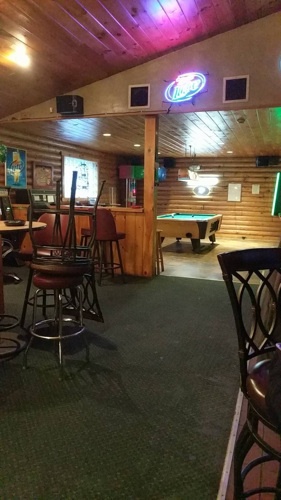 The Cabin Bar N Grille | restaurant | 918 S Center Ave, Hunker, PA 15639, USA | 7249251391 OR +1 724-925-1391