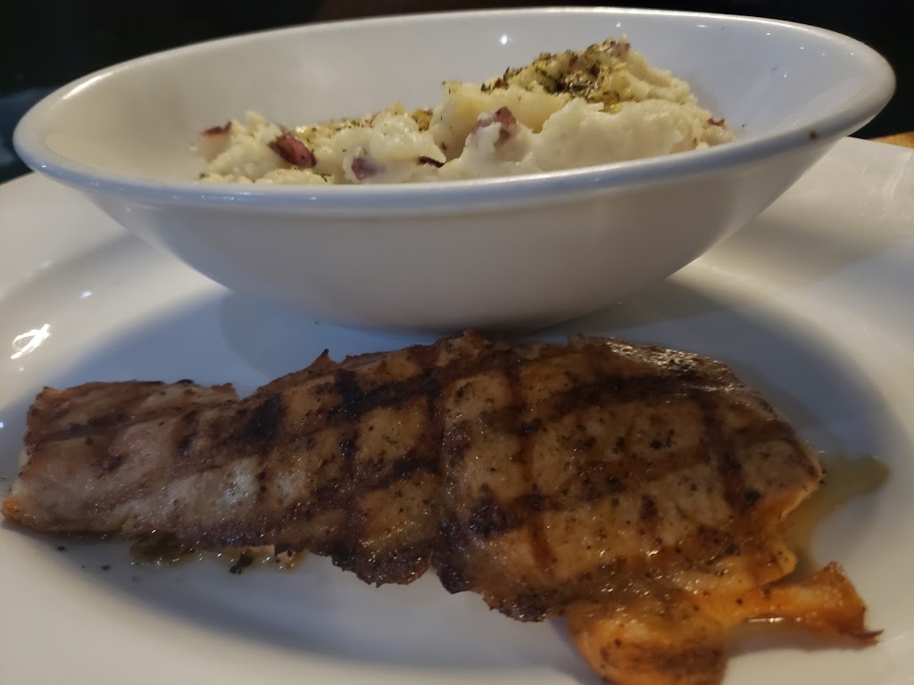 Lounge at Eighth | restaurant | 801 N Union St, Wilmington, DE 19805, USA | 3024822552 OR +1 302-482-2552