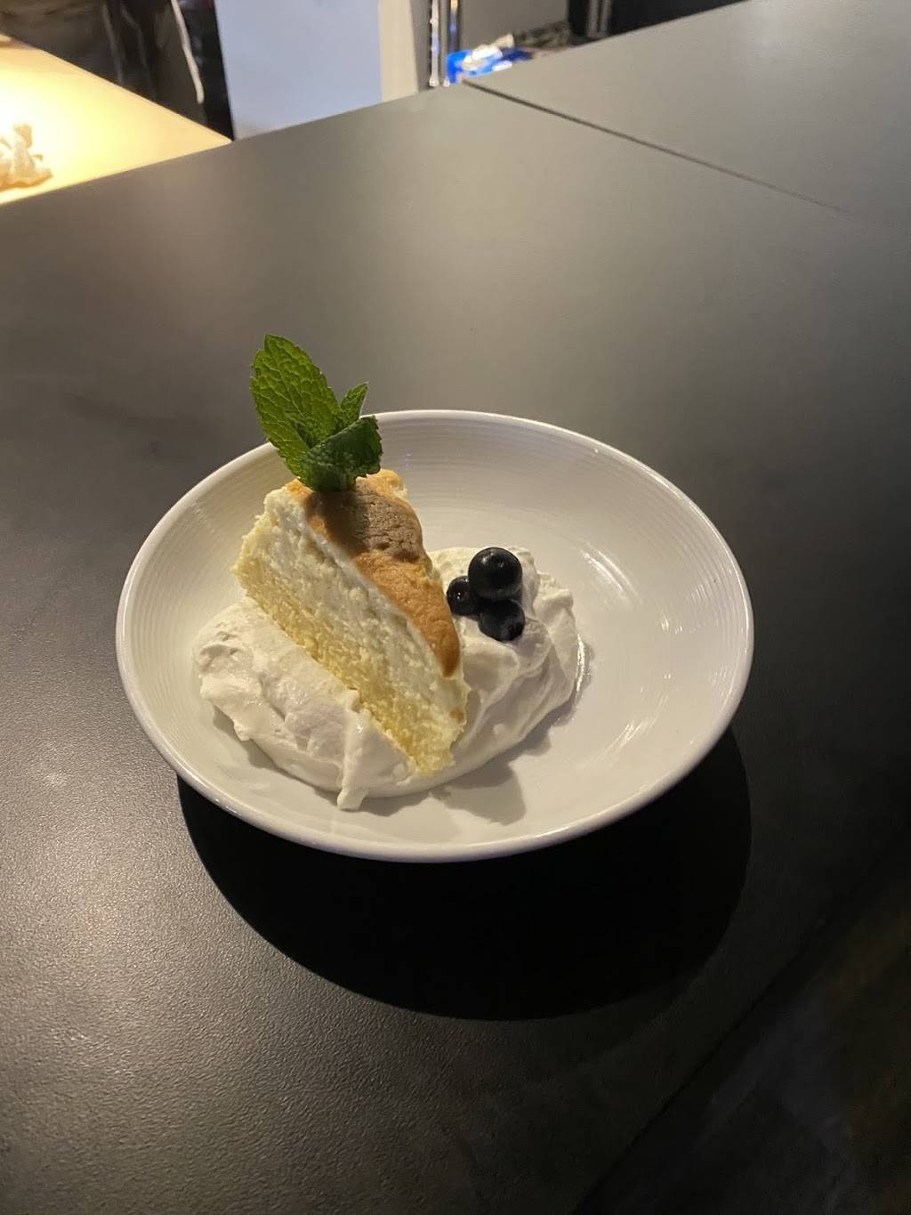 Fugu Sushi | restaurant | 26 N Beach St, Ormond Beach, FL 32174, USA | 3862650099 OR +1 386-265-0099