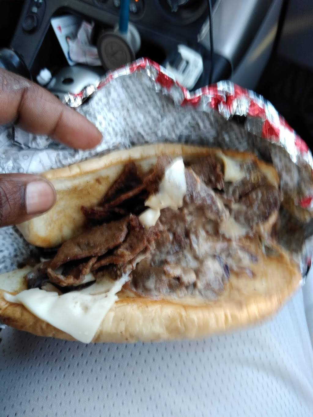 Rallys | restaurant | 609 E. State, Fremont, OH 43420, USA | 4193347901 OR +1 419-334-7901