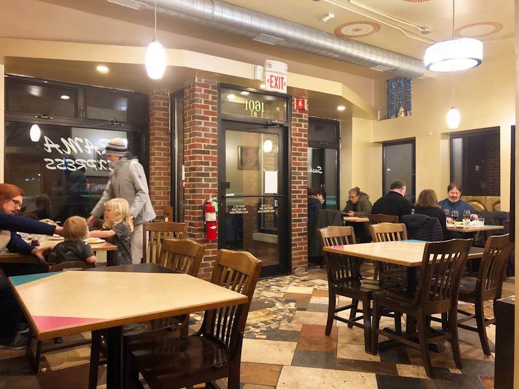 Rama Thai | restaurant | 1601 Simpson St #3, Evanston, IL 60201, USA | 8476578424 OR +1 847-657-8424