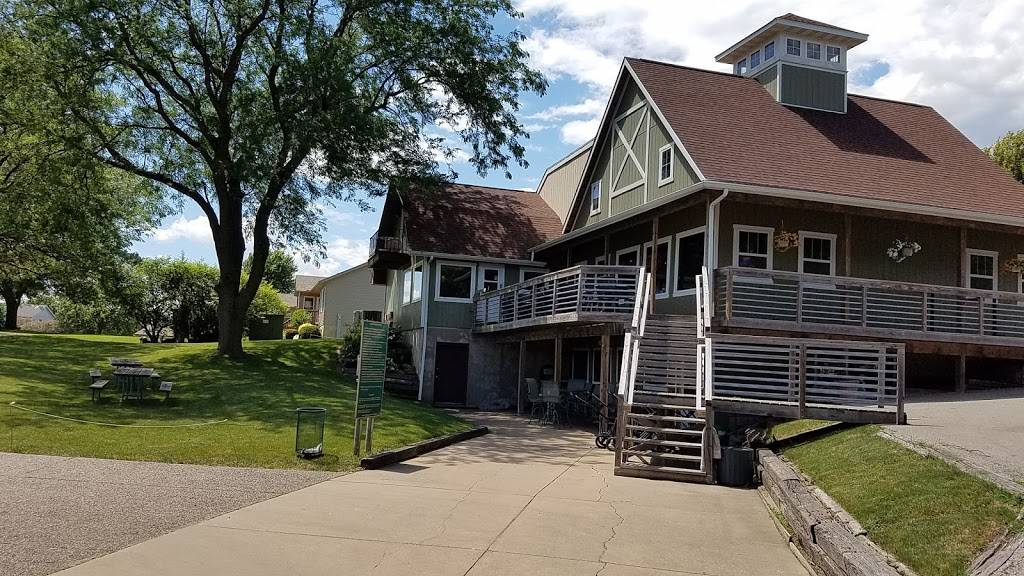 Lynns BBQ | restaurant | 1151 E Iowa St, Eldridge, IA 52748, USA | 5632859118 OR +1 563-285-9118