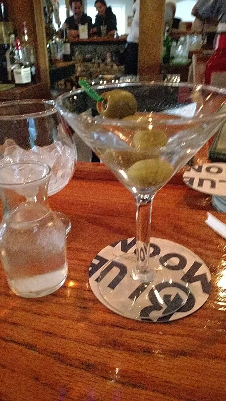 Hideaway Restaurant & Pub | restaurant | 19 Halls Rd, Old Lyme, CT 06371, USA | 8604341455 OR +1 860-434-1455