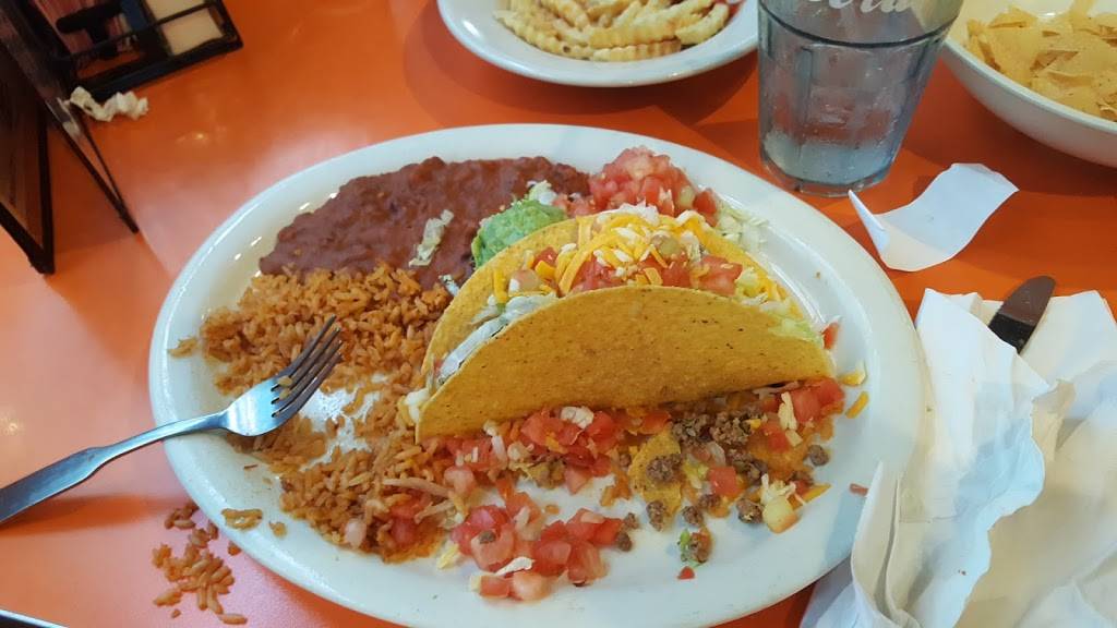 Los Molcajetes | restaurant | 1106 US-377, Roanoke, TX 76262, USA | 8174914600 OR +1 817-491-4600