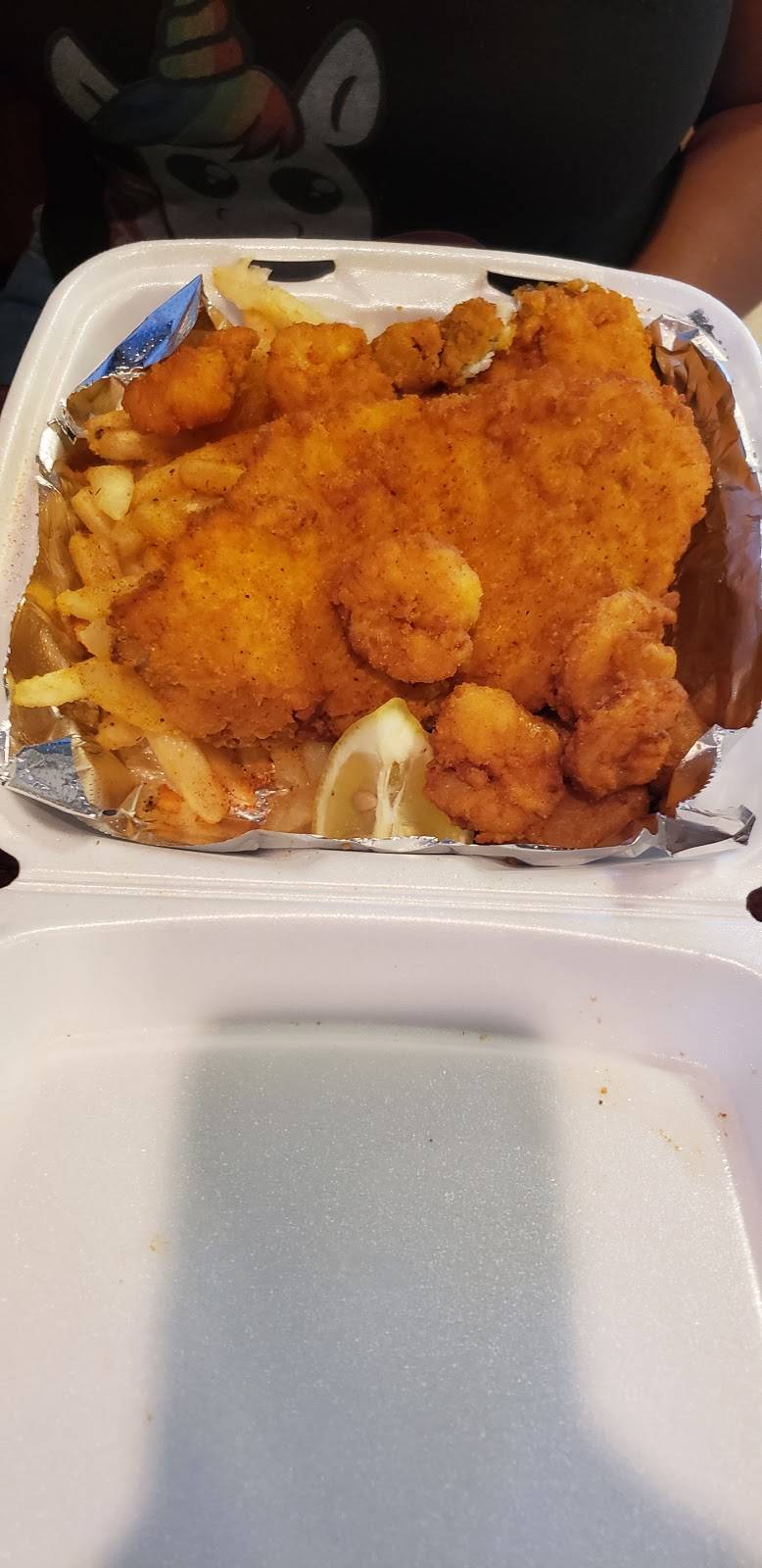 Ocean Bay Seafood | restaurant | 417 S College Rd #26, Wilmington, NC 28403, USA | 9107691300 OR +1 910-769-1300