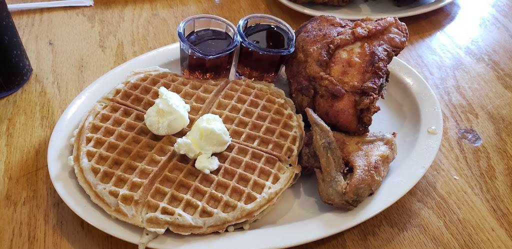 Roscoes Chicken & Waffles - Pasadena | restaurant | 830 N Lake Ave, Pasadena, CA 91104, USA | 6267914890 OR +1 626-791-4890