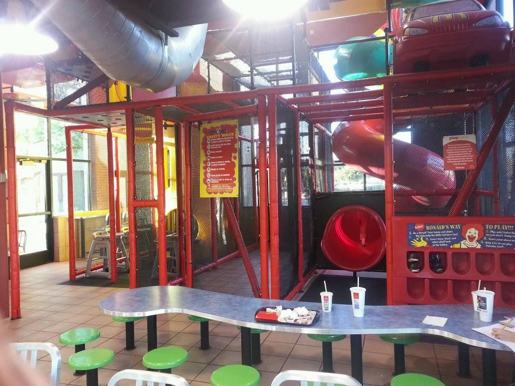 McDonalds | cafe | 4930 S Alma School Rd, Chandler, AZ 85248, USA | 4808955413 OR +1 480-895-5413