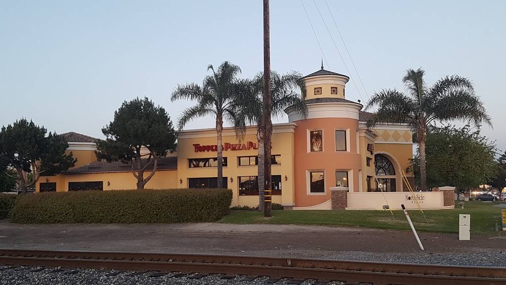 Toppers Pizza Place | restaurant | 111 E Gonzales Rd, Oxnard, CA 93036, USA | 8053854444 OR +1 805-385-4444
