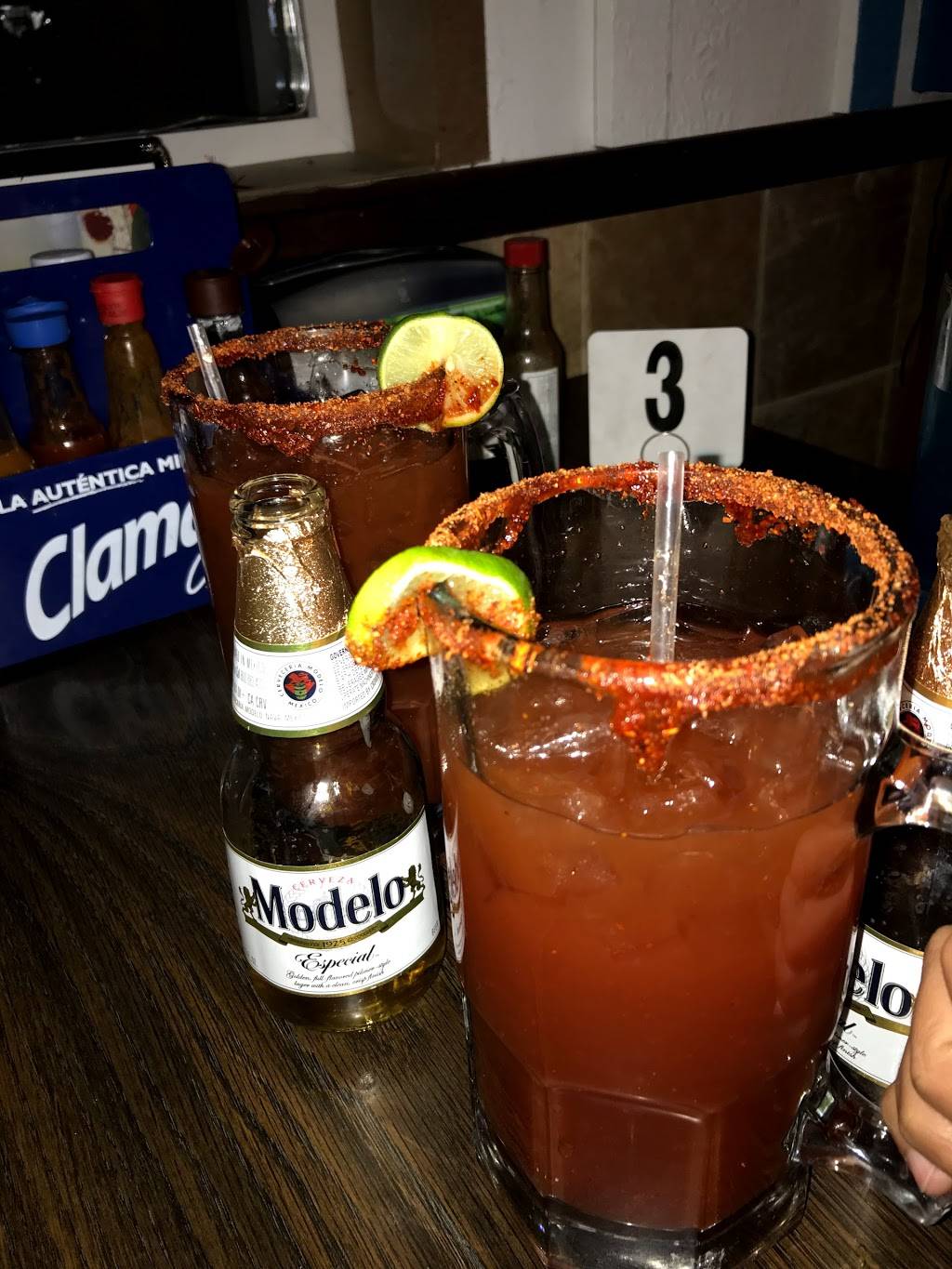 Mariscos El Tiburon Seafood Restaurant | restaurant | 3330 N 19th Ave, Phoenix, AZ 85015, USA | 6022790804 OR +1 602-279-0804