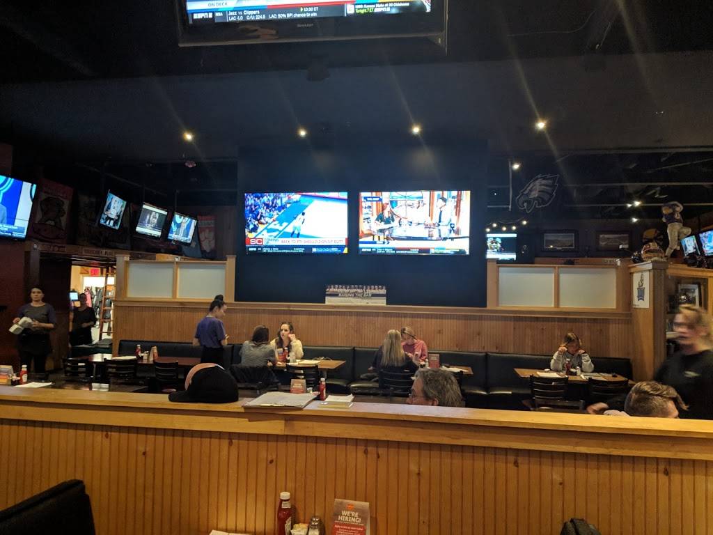 ONeills Grill | restaurant | 221 University Blvd, Harrisonburg, VA 22801, USA | 5405744267 OR +1 540-574-4267