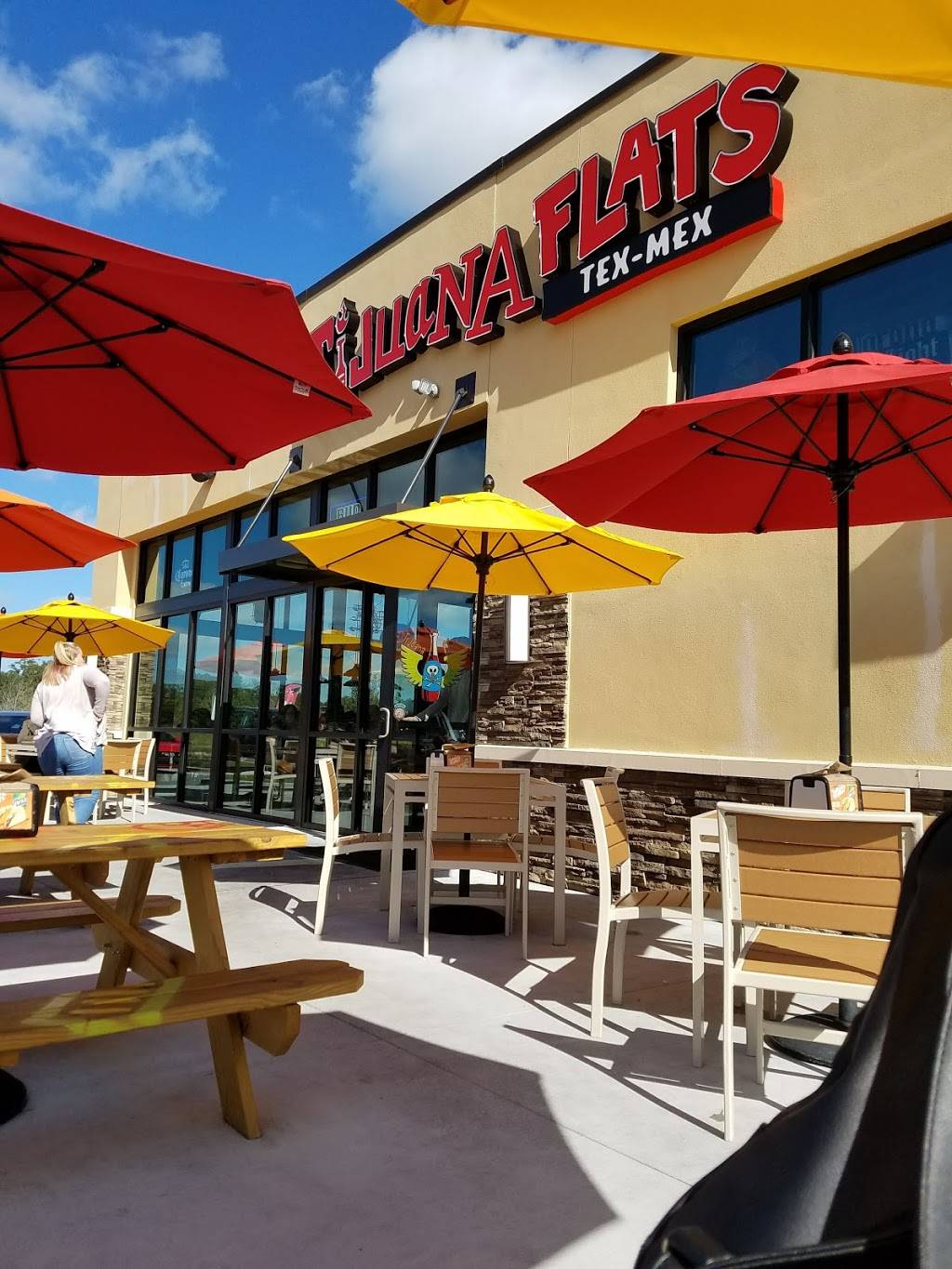 Tijuana Flats | restaurant | In Crest Pointe Towne Center, 2050 Bloomingdale Ave, Valrico, FL 33596, USA | 8133242009 OR +1 813-324-2009