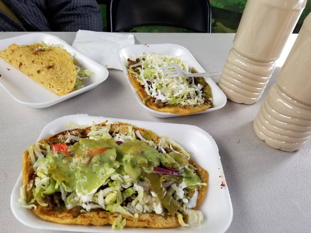 Viky’s Quesadillas | restaurant | 2230 Jesse St, Los Angeles, CA 90023, USA | 3232897939 OR +1 323-289-7939