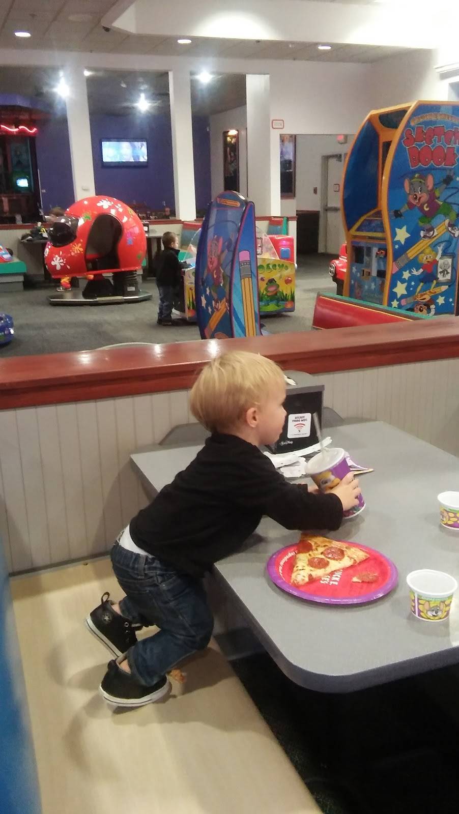Chuck E. Cheeses | restaurant | 5612 Durand Ave, Racine, WI 53406, USA | 2625549595 OR +1 262-554-9595
