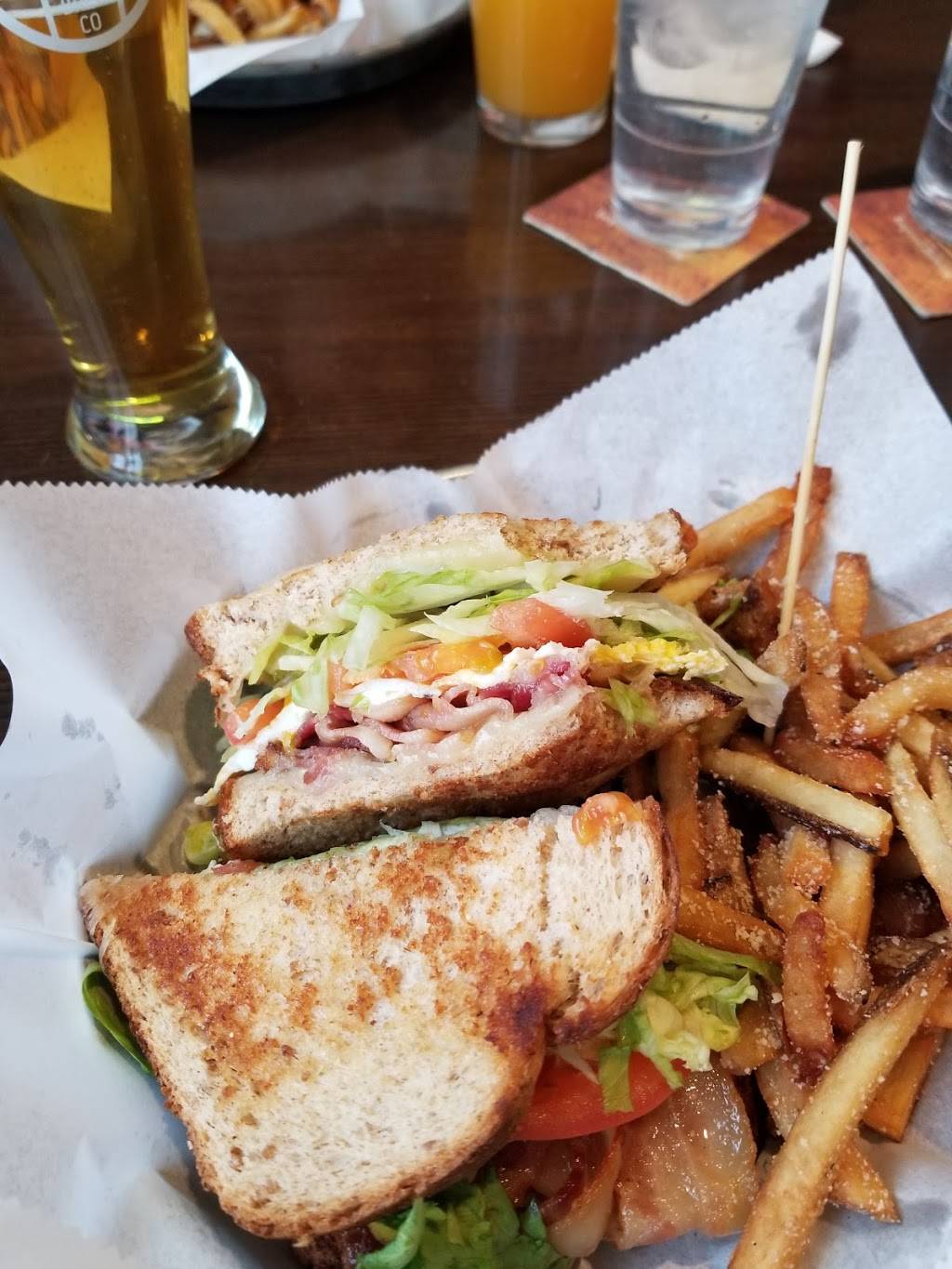 The Pint Room Bar | restaurant | 110 W Main St, Carmel, IN 46032, USA | 3175718400 OR +1 317-571-8400