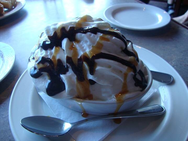 Scottys Restaurant | restaurant | 636 Yonge St, Barrie, ON L4N 4E6, Canada | 7057251711 OR +1 705-725-1711