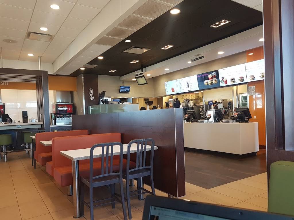 McDonalds | cafe | 5800 S Gessner Rd, Houston, TX 77036, USA | 7135419538 OR +1 713-541-9538