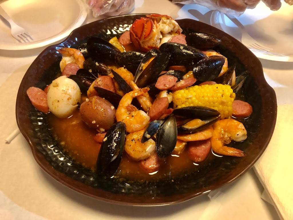 Pier 11 Boiling Seafood | restaurant | 1335 Stoneridge Dr, Gahanna, OH 43230, USA | 6149347077 OR +1 614-934-7077