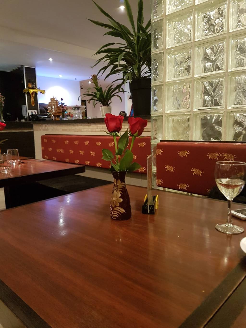 Grimsby Thai | restaurant | 155 Main St E #103, Grimsby, ON L3M 1P2, Canada | 9053098884 OR +1 905-309-8884