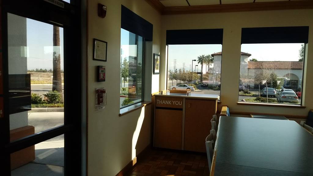 Bakers Drive-Thru | restaurant | 2416 W Arrow Route, Upland, CA 91786, USA | 9098845233 OR +1 909-884-5233