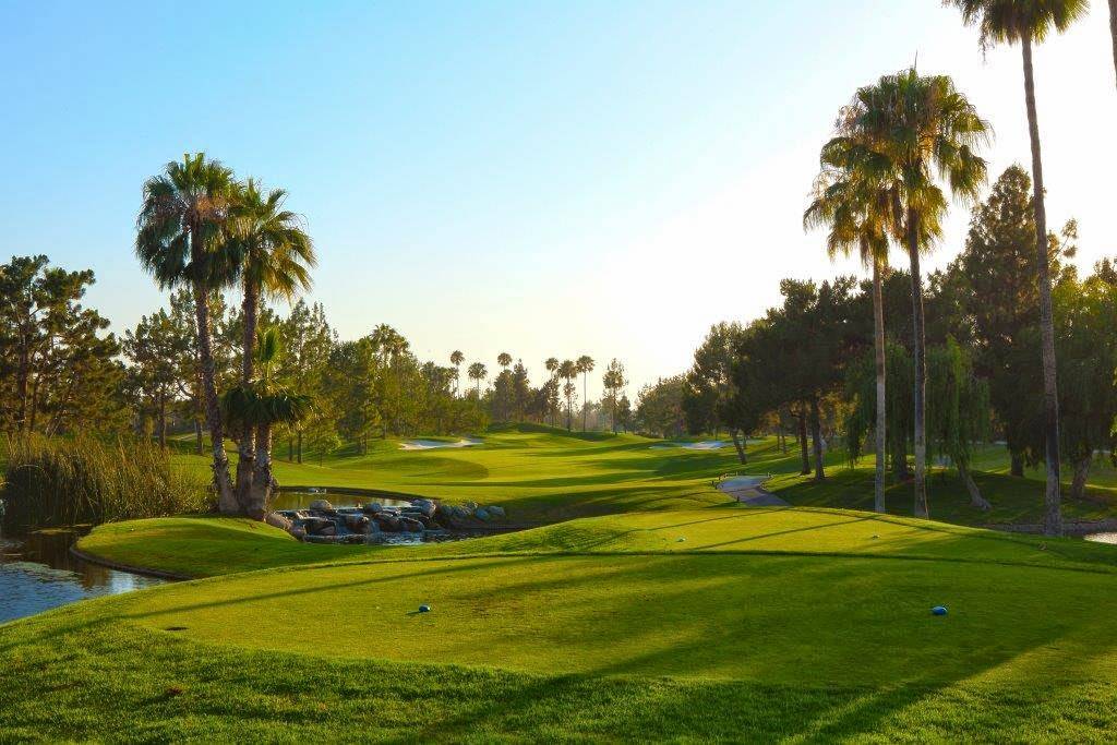 Tustin Ranch Golf Club | restaurant | 12442 Tustin Ranch Rd, Tustin, CA 92782, USA | 7147301611 OR +1 714-730-1611
