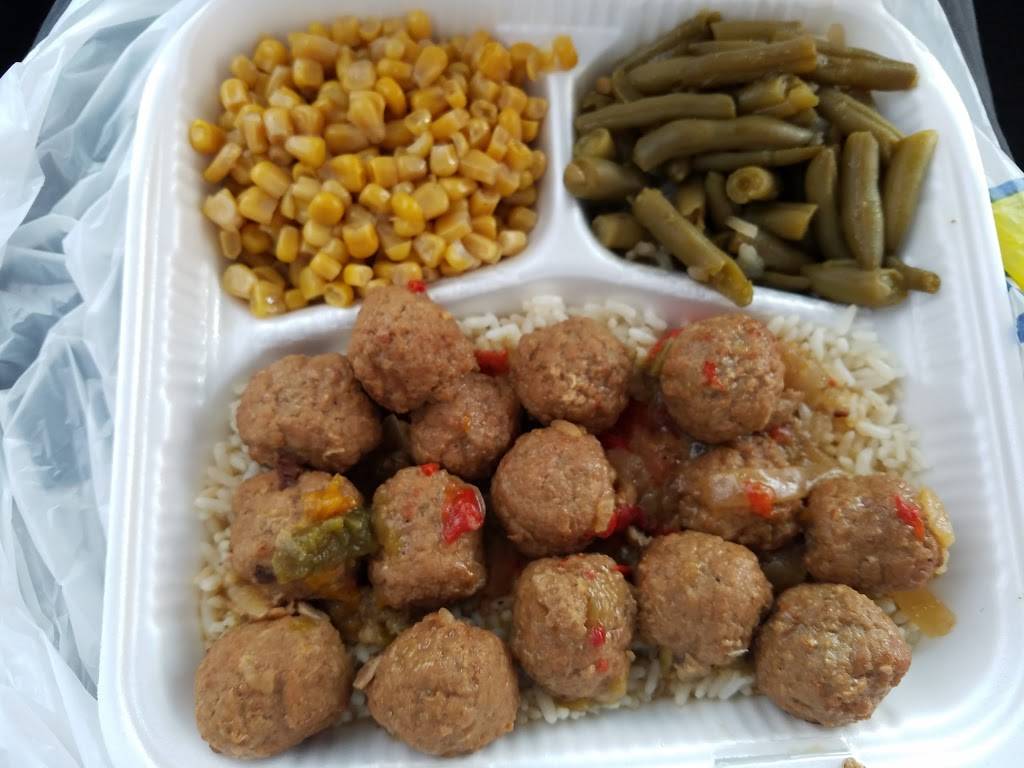 Tooties Grill & More | restaurant | south, 4606 S Lamar St, Dallas, TX 75215, USA | 2144213545 OR +1 214-421-3545