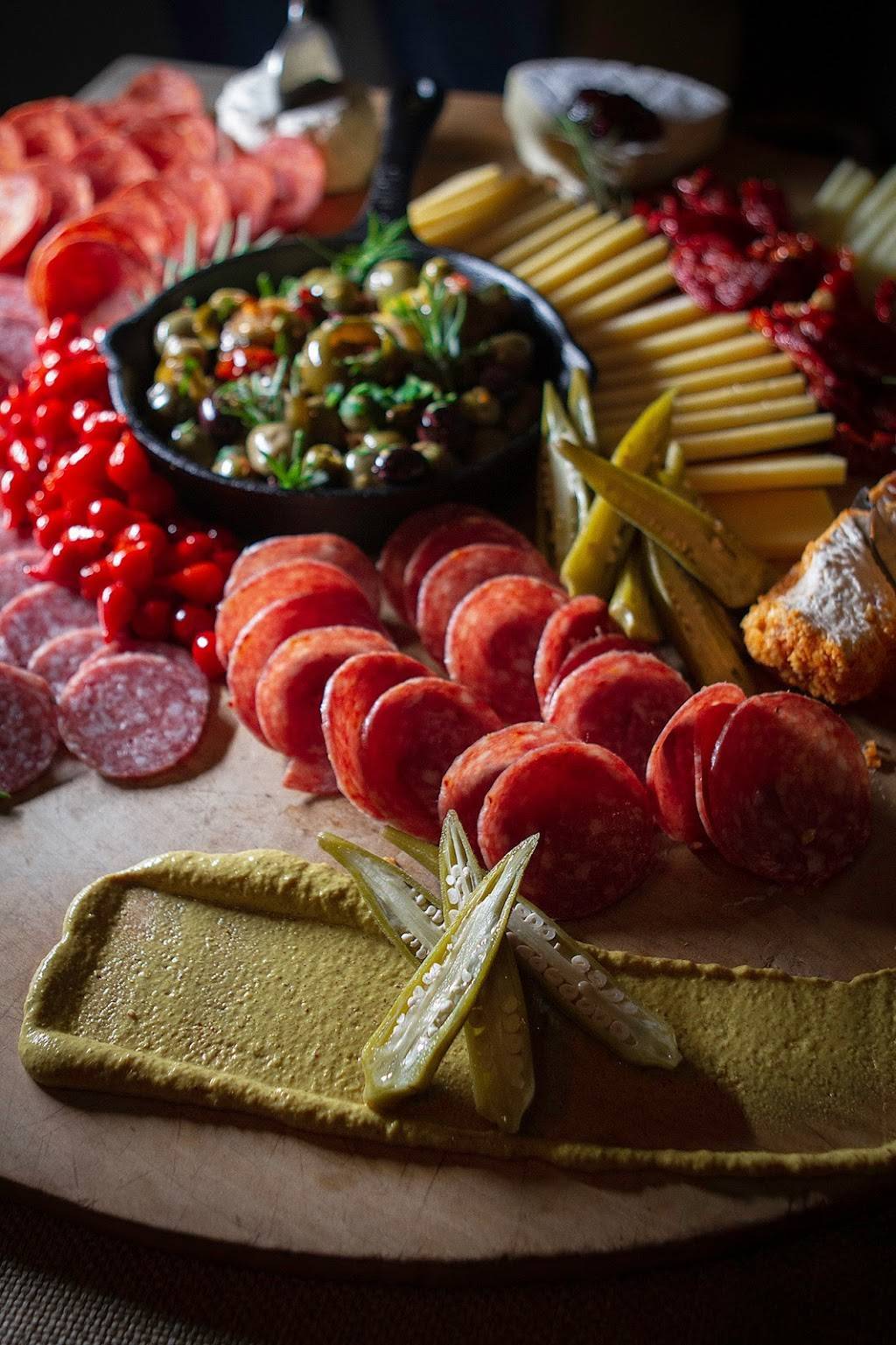 Lobo Provisions | restaurant | 27532 Old Blanco Rd, San Antonio, TX 78260, USA | 2105806464 OR +1 210-580-6464