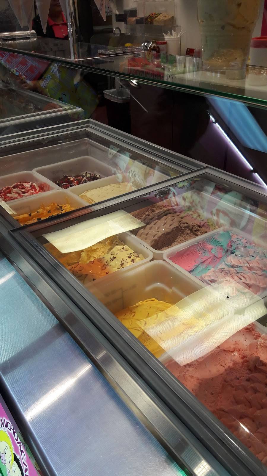 La Michoacana Paleteria & Neveria | restaurant | 3252 W 55th St, Chicago, IL 60632, USA | 7739126688 OR +1 773-912-6688