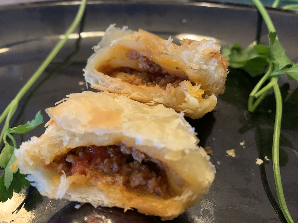 Bibis Patties | restaurant | 9150 Windy Creek Dr, Columbus, OH 43240, USA | 6147239190 OR +1 614-723-9190