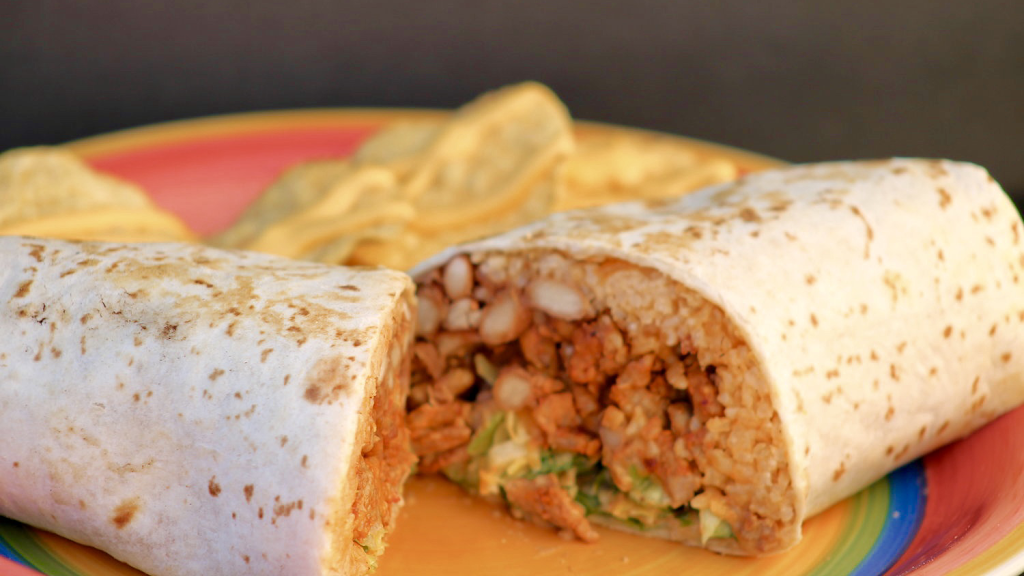 Crown Mexican Food Truck | restaurant | 3860 Golden Triangle Boulevard, Fort Worth, TX 76244, USA | 8177397497 OR +1 817-739-7497