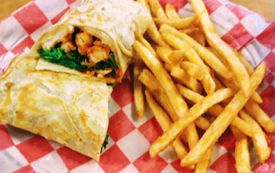 Delish Cafe | restaurant | 8775 Wabash Ave, Terre Haute, IN 47803, USA | 8128770001 OR +1 812-877-0001