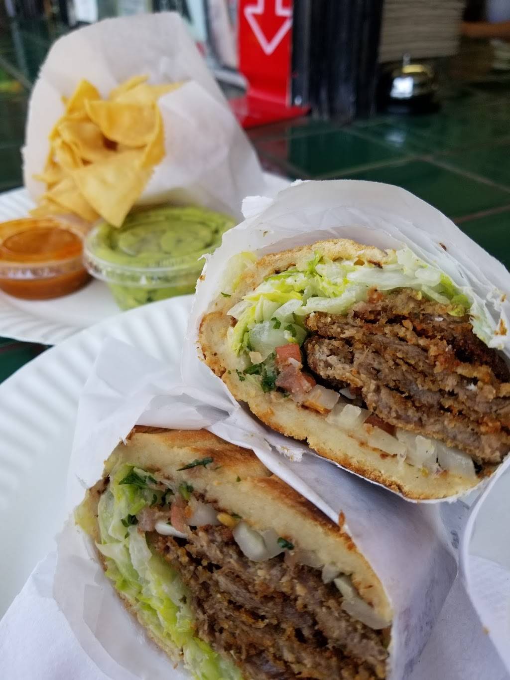 Yucas Pasadena | restaurant | 1075 S Fair Oaks Ave, Pasadena, CA 91105, USA | 6267887448 OR +1 626-788-7448