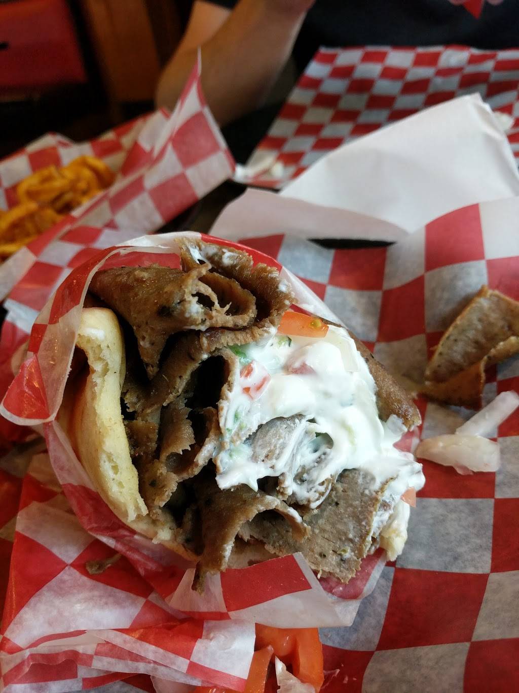 Skippys Gyros | restaurant | 4405 Winfield Rd, Warrenville, IL 60555, USA | 6307914976 OR +1 630-791-4976