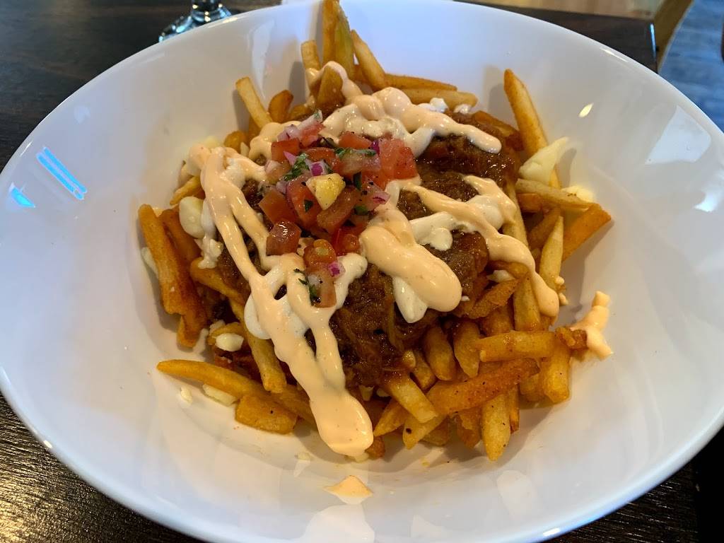 Bistro Cafe Delice | restaurant | 84 Rue Saint Laurent, Beauharnois, QC J6N 2S7, Canada | 4503951103 OR +1 450-395-1103