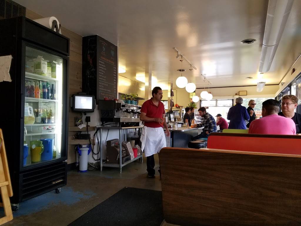 Shoreline Coffee Shop | cafe | 221 Shoreline Hwy, Mill Valley, CA 94941, USA | 4153889085 OR +1 415-388-9085