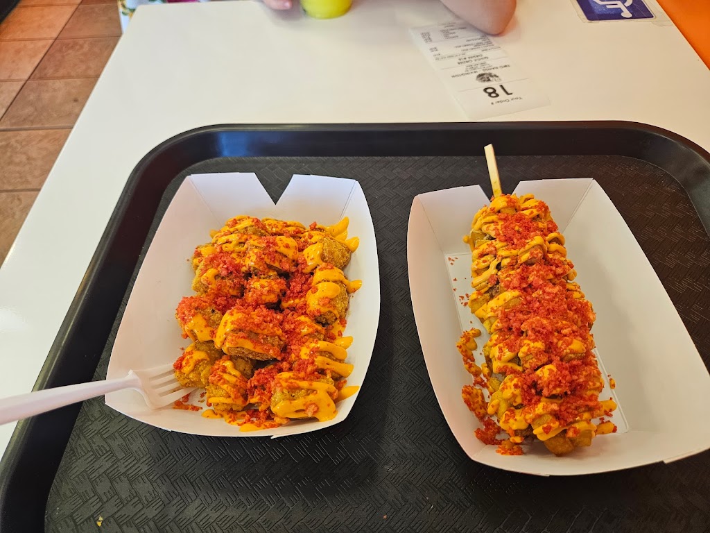 Two Hands Corn Dog | restaurant | 2786 N Campbell Ave, Tucson, AZ 85719, USA | 5207716599 OR +1 520-771-6599