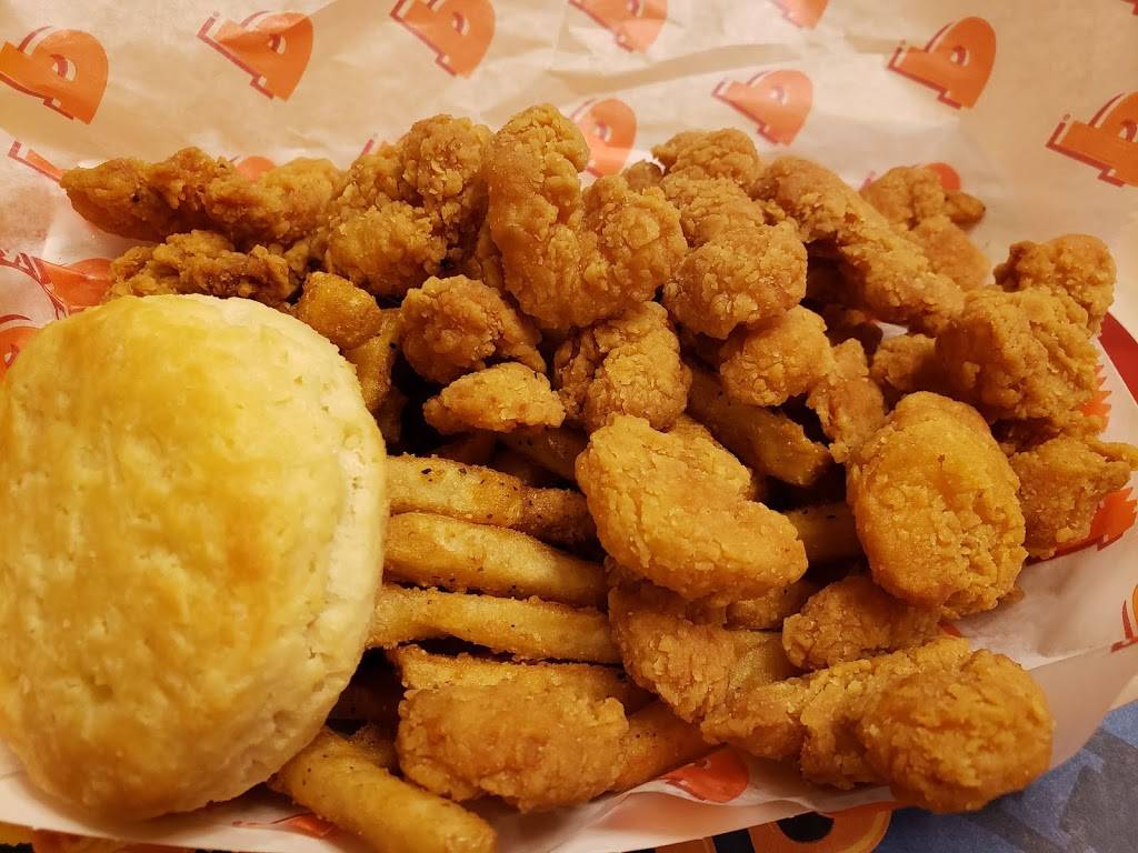 Popeyes Chicken and Biscuits | restaurant | 2250 Kelly Dr #2306, Lackland AFB, TX 78236, USA | 2106741427 OR +1 210-674-1427