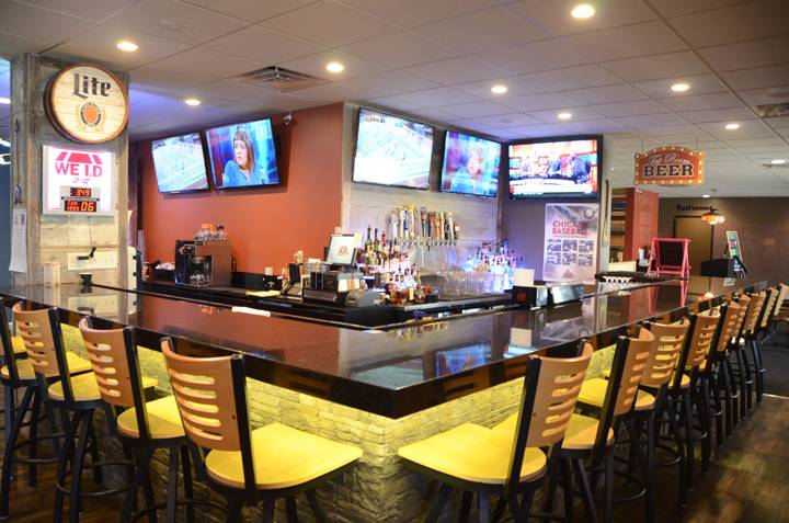 Happy Joes Pizzagrille | restaurant | 909 4th St W, Milan, IL 61264, USA | 3097876126 OR +1 309-787-6126