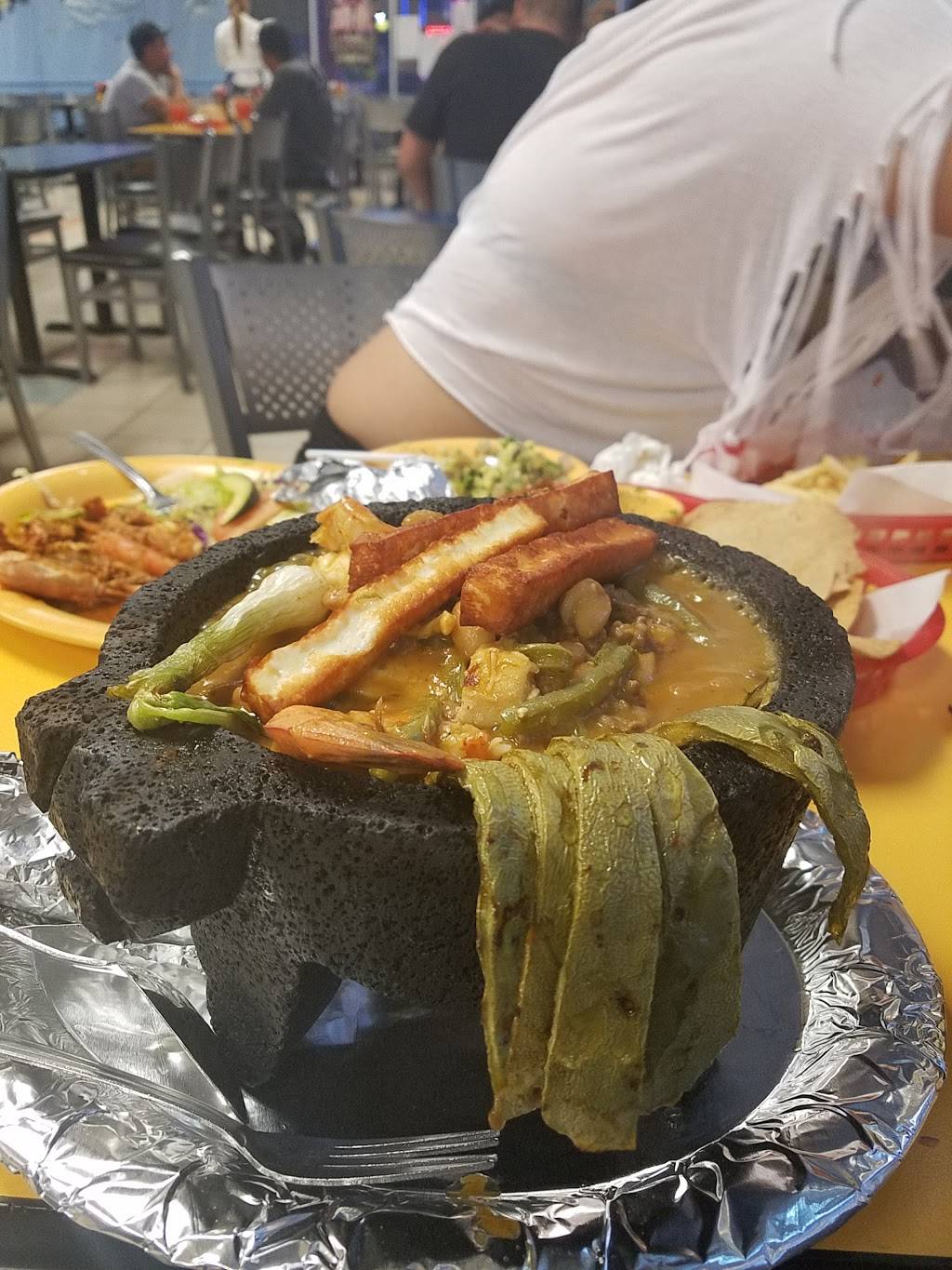 Mariscos Riviera Nayarita | restaurant | 1678 Story Rd, San Jose, CA 95122, USA | 4082511188 OR +1 408-251-1188