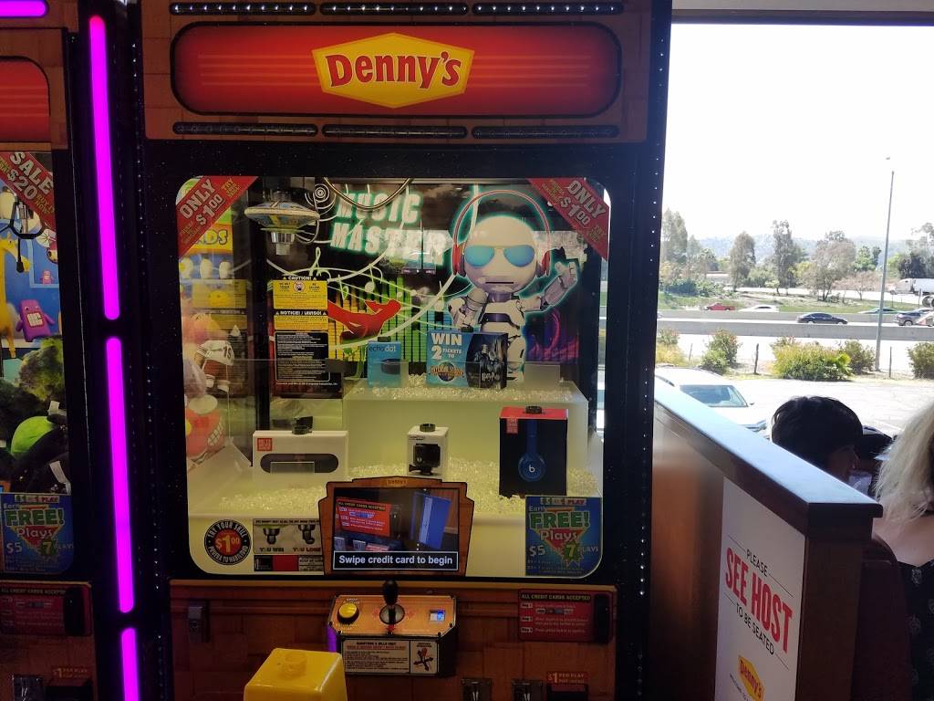 Dennys | restaurant | 1504 Gillette Rd, Pomona, CA 91768, USA | 9094616854 OR +1 909-461-6854