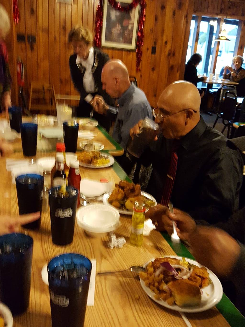 Southern Sizzler | restaurant | 1405 S Madison St, Whiteville, NC 28472, USA | 9106401861 OR +1 910-640-1861