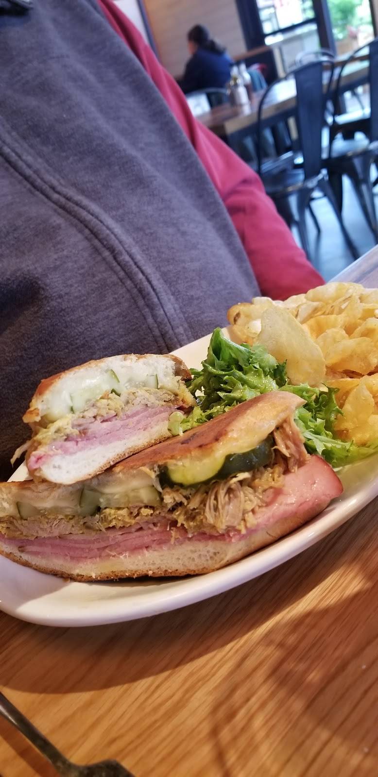 Next Door American Eatery | restaurant | 1232 S Hover St Suite C-400, Longmont, CO 80501, USA | 3033259690 OR +1 303-325-9690