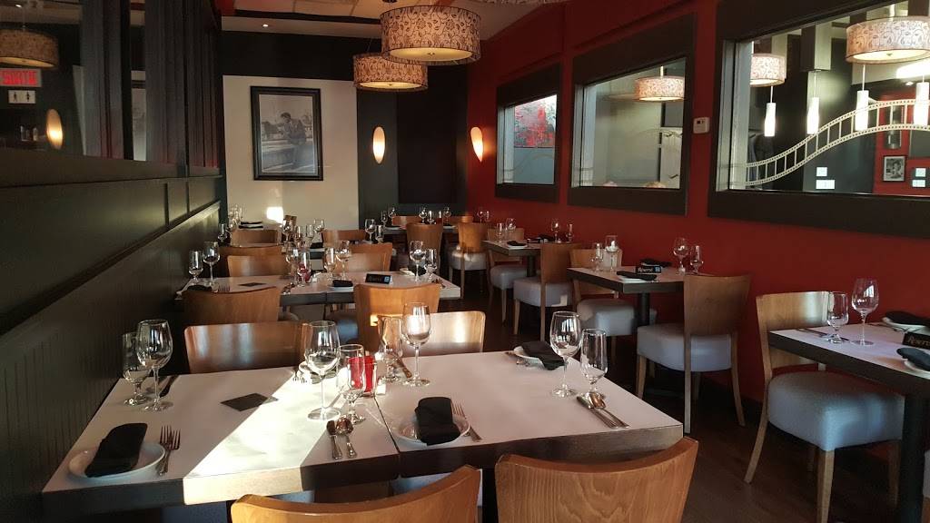 Restaurant Fellini | restaurant | 400 Rue Dubois, Saint-Eustache, QC J7P 4W9, Canada | 4509836113 OR +1 450-983-6113