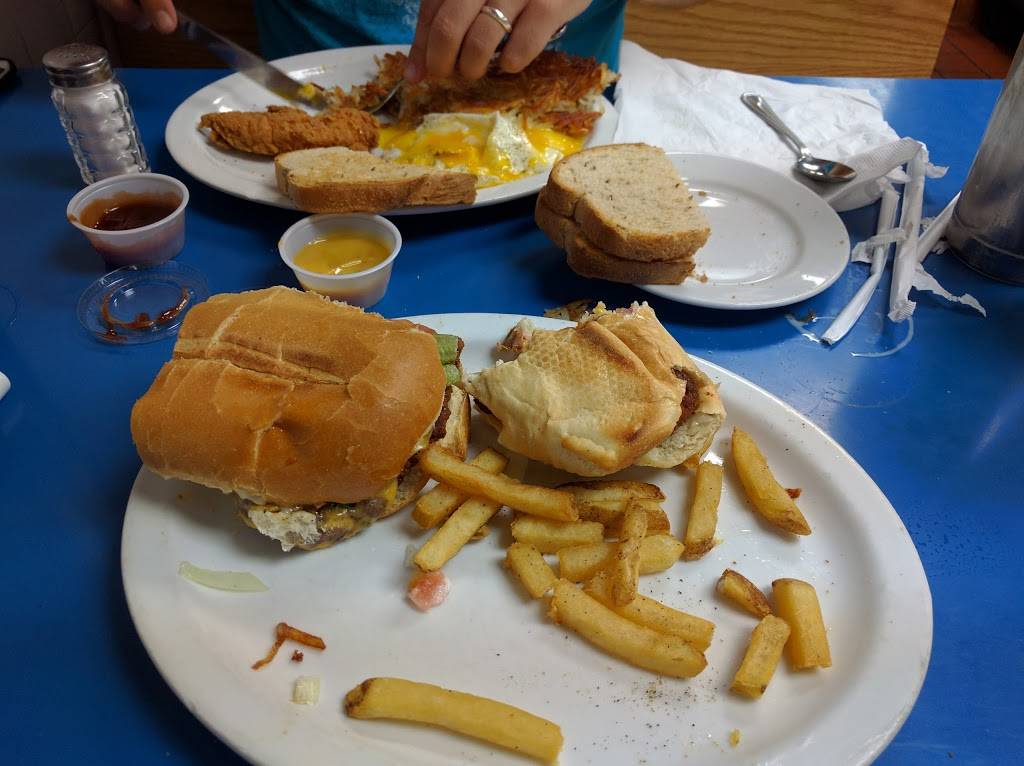 Bob & Ediths Diner | restaurant | 2310 Columbia Pike, Arlington, VA 22204, USA | 7039206103 OR +1 703-920-6103