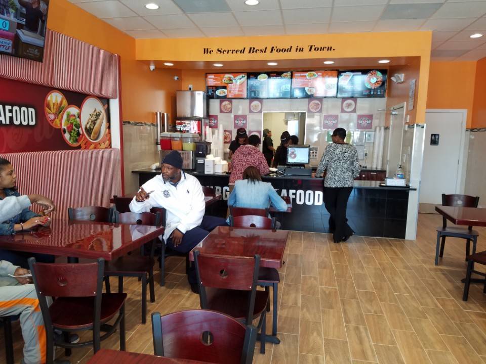 WOW BURGER & SEAFOOD | restaurant | 6118 D Covington Hwy, Lithonia, GA 30058, USA | 7708025088 OR +1 770-802-5088