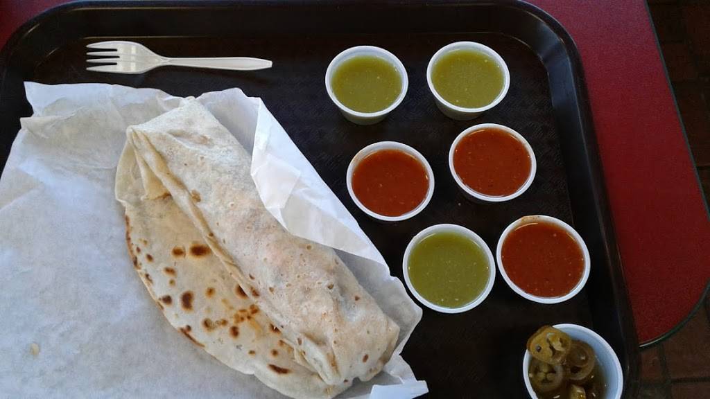 DLeons Mexican Food | restaurant | 1221 N 27th St, Lincoln, NE 68503, USA | 4024747100 OR +1 402-474-7100