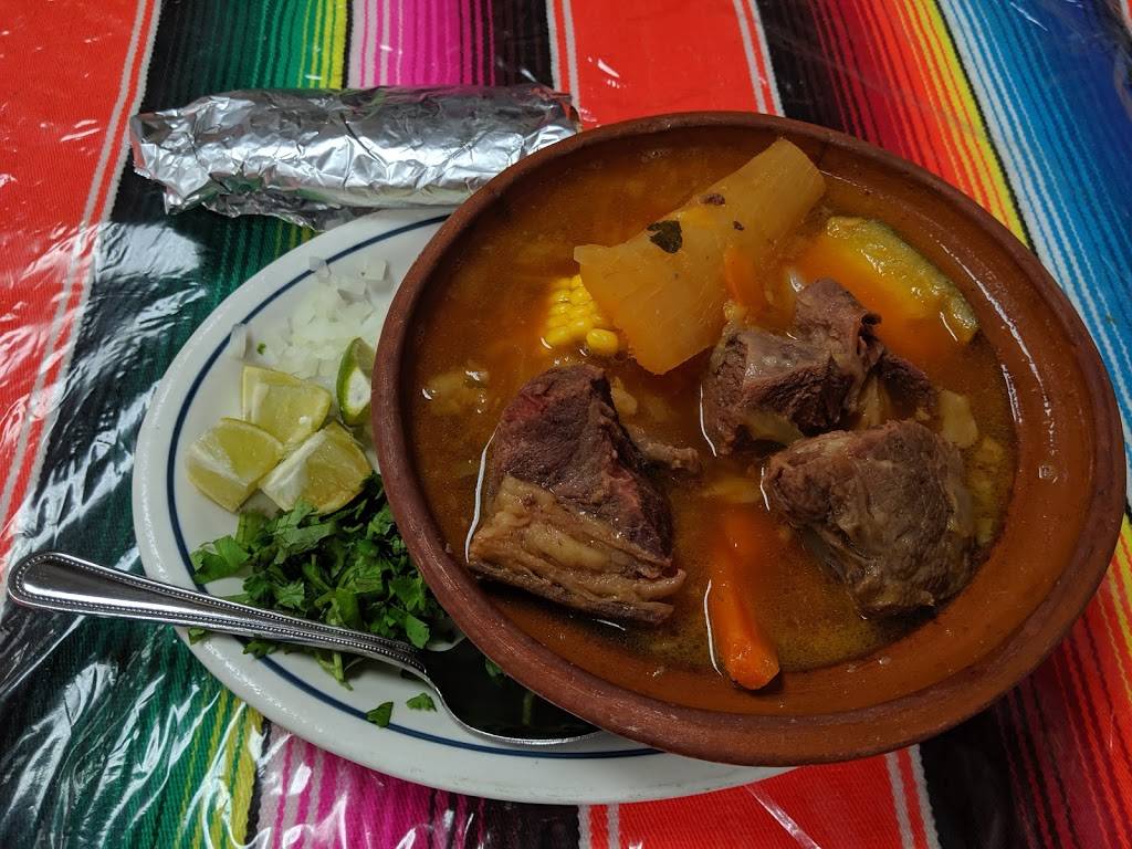 La Poblanita | restaurant | 273 Academy Ave, Providence, RI 02908, USA | 4012744609 OR +1 401-274-4609