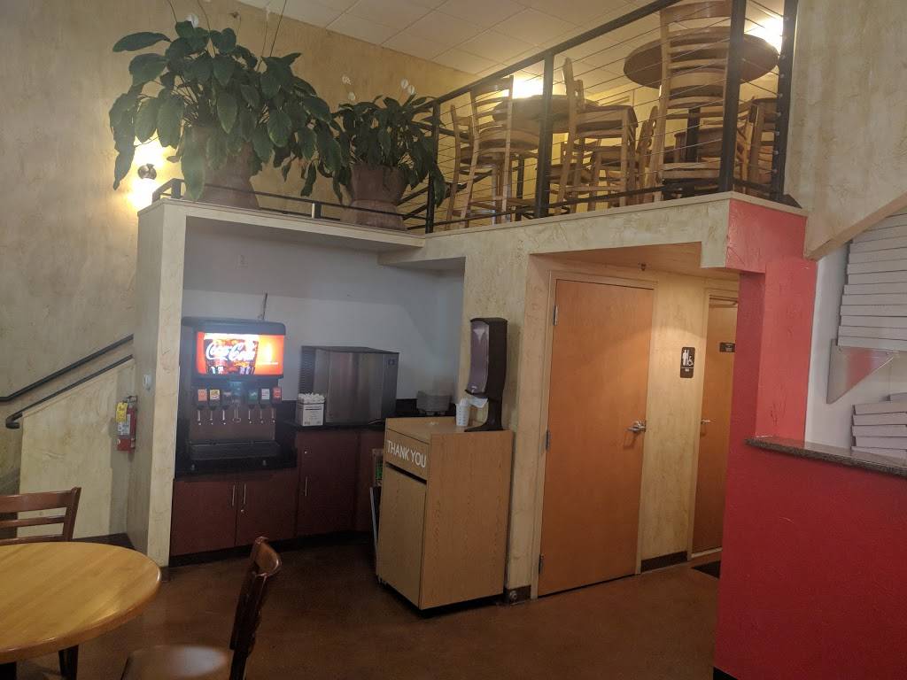 Wisconsin Pizza Authority | restaurant | 1888 N Humboldt Ave, Milwaukee, WI 53202, USA | 4148080899 OR +1 414-808-0899