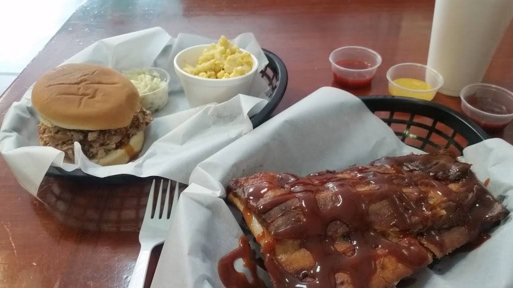 Little Pigs BBQ At Surfside | restaurant | 3901 Dick Pond Rd, Myrtle Beach, SC 29588, United States | 8436509011 OR +1 843-650-9011